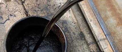 ABD'nin İran Anlaşmasından Çekilmesiyle Petrol 77 Doları Aştı