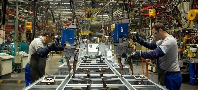 ABD Sanayi Üretimi Nisan'da Yüzde 0.7 Arttı, Beklenti Yüzde 0.6