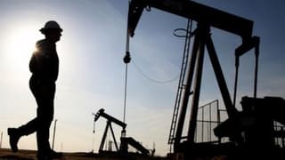 ABD, Sırbistan'ın petrol sektörüne yönelik yaptırımlarını 30 gün erteledi