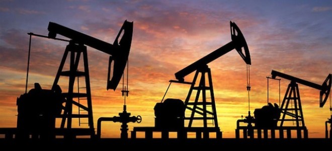 ABD stoklarındaki düşüş etkisiyle petrol fiyatları arttı