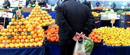 Açlık sınırı ilk aydan asgari ücreti geçti