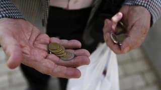 Açlık sınırı ilk aydan asgari ücreti geçti