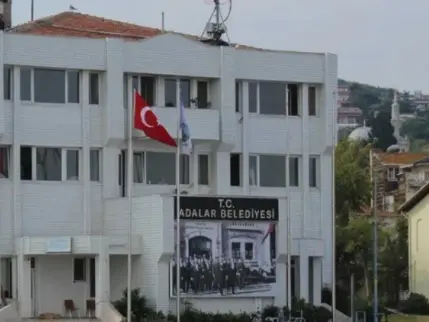 Adalar Belediyesi AK Parti'ye geçti