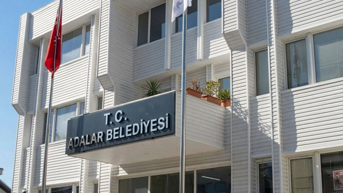 Adalar Belediyesi'nde başkan vekilliği seçimi ertelendi