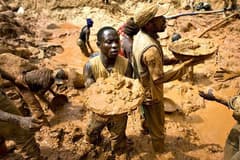 Afrika'nın en büyük altın üreticisi Gana'dan madencilik şirketlerine yeni vergi