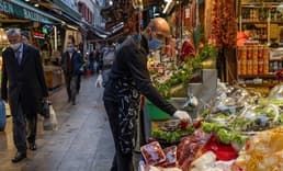 Ağustosta fiyatı en fazla artan ürün "üniversite eğitimi", en çok düşen "kümes hayvanlarının eti" oldu
