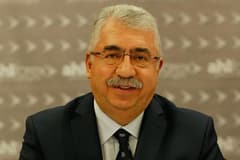 Ahmet Ahlatçı hakkında yurt dışına çıkış yasağı getirildi