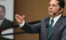 Ahmet Özer'e 6 yıl 3 ay hapis cezası