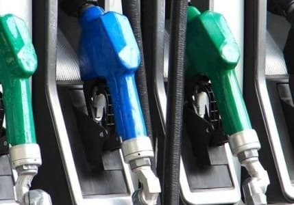 Akaryakıt fiyatlarında büyük indirim bekleniyor
