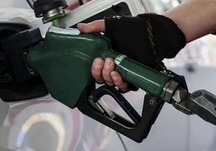 Akaryakıt fiyatlarında yeni zam