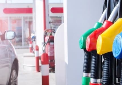 Akaryakıt fiyatlarında yeni zam