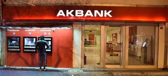 Akbank e-ihracatçı KOBİ'ler için dijital kredi dönemini başlattı