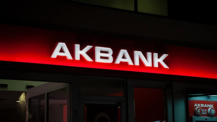 Akbank’ta teknik aksaklık: Bankadan açıklama geldi