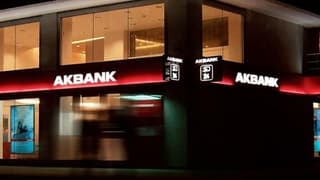 Akbank’tan 1 milyar TL'lik tahsili gecikmiş alacak satışı