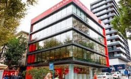 Akbank üçüncü çeyrekte beklentilerin üzerinde kar açıkladı