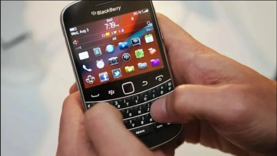 Akıllı telefondan otomotive: BlackBerry rota değiştirdi 
