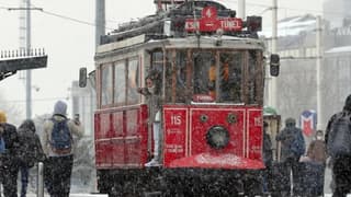 AKOM duyurdu: İstanbul'a yeniden kar geliyor