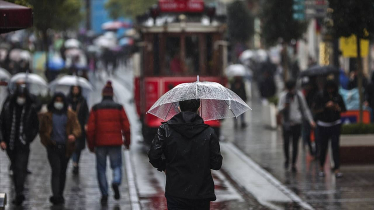 AKOM: İstanbul'a cuma günü sağanak geri geliyor