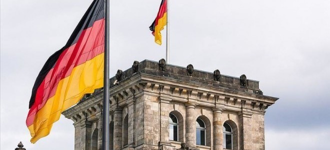 Alman ekonomisi, ilk çeyrekte beklentilerin üzerinde küçüldü