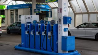 Almanya akaryakıt zamlarına karşı Avusturya modeline geçiyor