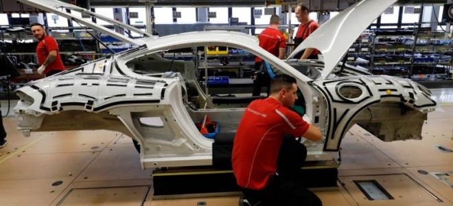 Almanya'da bileşik PMI, savaştan beri ilk kez mayısta yükseldi