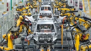 Almanya'da fabrika siparişleri son 24 ayın zirvesine çıktı