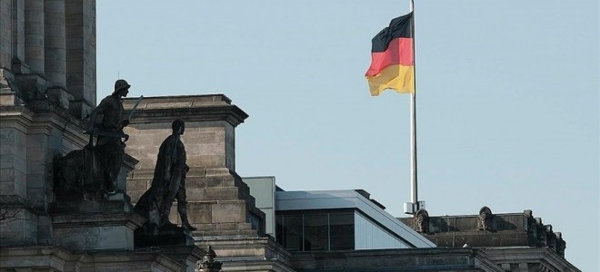 Almanya'da firmaların ihracat beklentisi son bir yılın en düşük seviyesinde