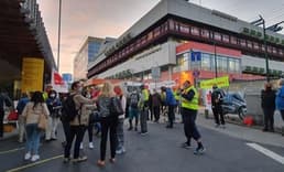 Almanya'da Kovid-19 kısıtlamaları hizmet sektörünü olumsuz etkiliyor