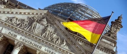 Almanya’da, SPD Üyeleri  Koalisyon Görüşmelerinin Başlamasına Onay Verdi 