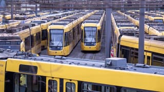 Almanya'da toplu taşıma çalışanları 24 saatlik greve gidiyor