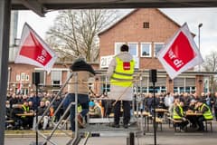 Almanya'da toplu taşıma çalışanlarından 