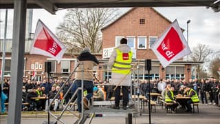 Almanya'da toplu taşıma çalışanlarından 