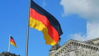 Almanya'da tüketici güveni yükselişini sürdürdü