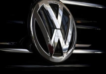 Almanya'da Volkswagen krizi: Aralıkta grev tehdidi