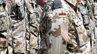 Almanya'da yedek askerler için yaş sınırının 70'e çıkarılması çağrısı