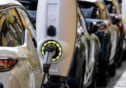 Almanya geçen yıl yaklaşık 800 bin adet elektrikli otomobil ihraç etti