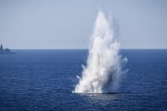 Almanya, Hürmüz için Akdeniz'e mayın arama gemisi gönderiyor