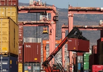 Almanya'nın ihracatı şubatta beklentileri aştı
