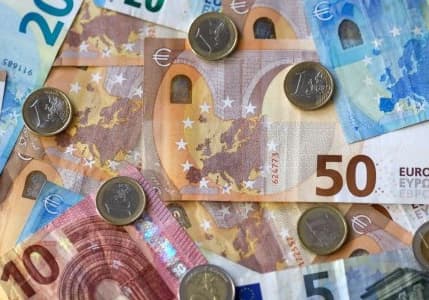 Almanya öncü enflasyon verisinin ardından euro/TL’den yeni rekor
