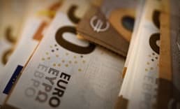 Almanya seçimleri sonrası euro son bir ayın zirvesinde