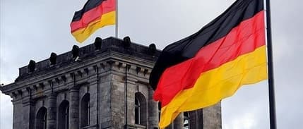 Almanya Tahran Büyükelçiliği'ni tahliye etti