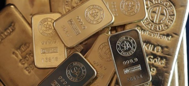 Altın fiyatları güçlü dolar karşısında baskılanmaya devam ediyor