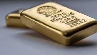 Piyasalarda tansiyon yükseldi: Altın yönünü yukarı çevirdi