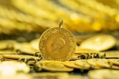 Altın sert düşüşün ardından toparlanıyor