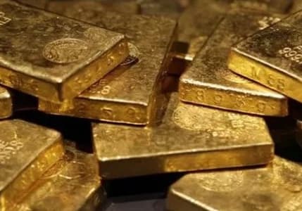 Altın zirveden geriledi: Goldman Sachs hedefini yineledi