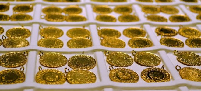 Altında çifte rekor: Ons ve gram altın zirve tazeledi