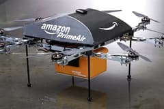 Amazon, ABD'nin ardından ilk dron kargosunu İngiltere'de teslim etti