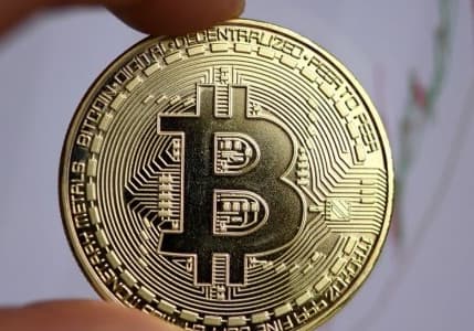 Analistlerden kripto paralar için yatırımcılara "temkinli ve mesafeli" olunması uyarısı