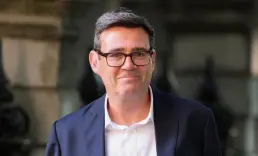 Andy Burnham İngiltere’nin yeni başbakanı oldu
