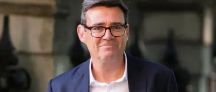 Andy Burnham İngiltere’nin yeni başbakanı oldu